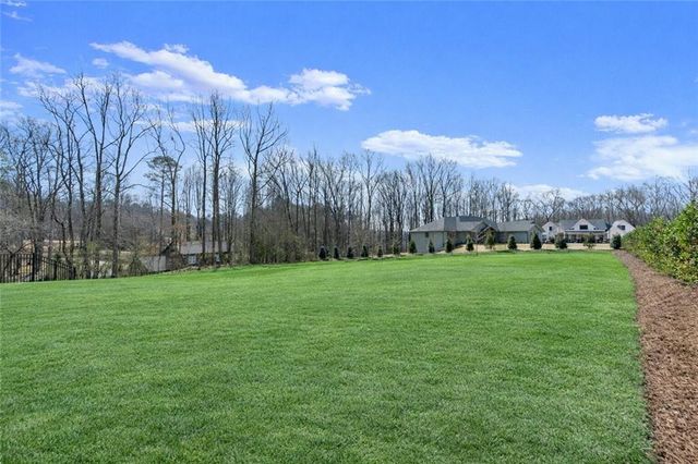 9224 Waldrip Road, Gainesville, GA 30506