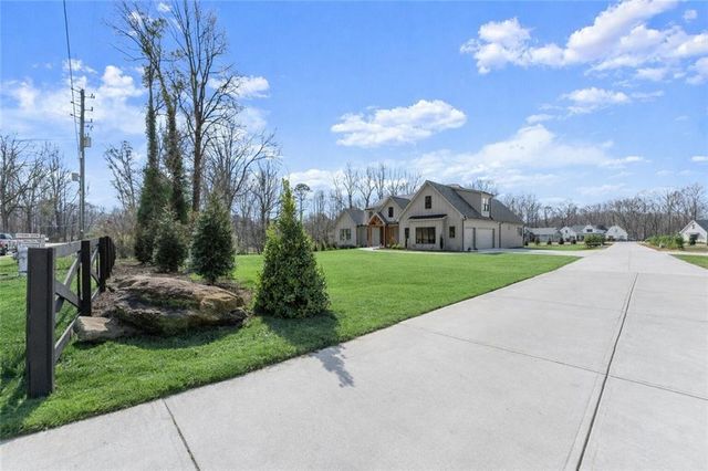 9224 Waldrip Road, Gainesville, GA 30506