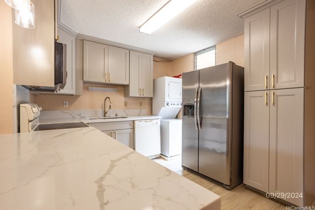 95-227 Waikalani Drive A405, Mililani, HI 96789