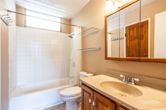 95-227 Waikalani Drive A405, Mililani, HI 96789