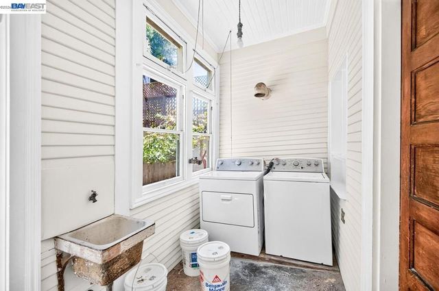 1331 Martin Luther King Jr Way, Berkeley, CA 94709