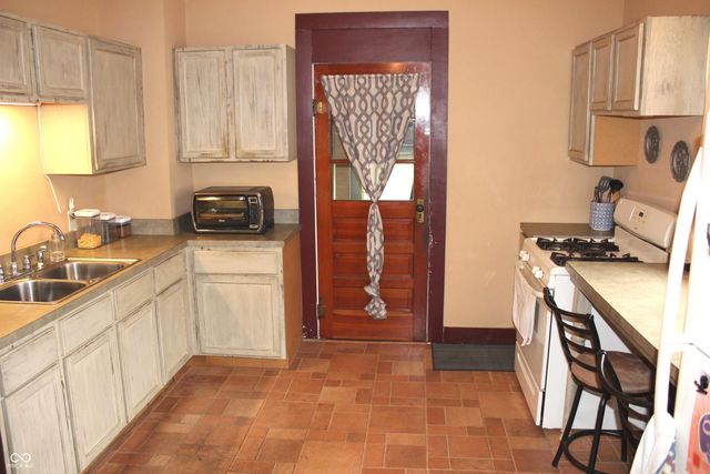 364 S Main Street, Rosedale, IN 47874