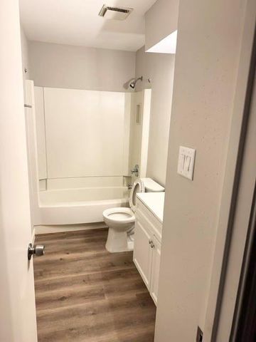 12227 Landcross Drive, Houston, TX 77099