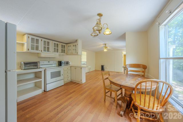 23 Tom Worley Road, Leicester, NC 28748