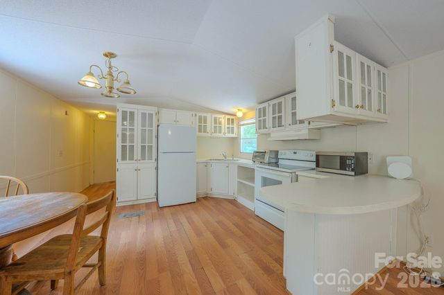 23 Tom Worley Road, Leicester, NC 28748