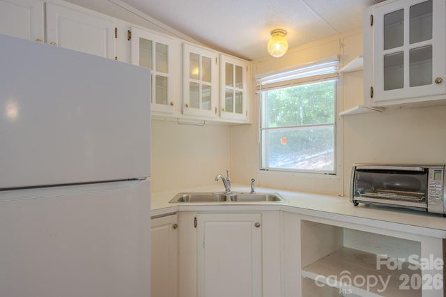 23 Tom Worley Road, Leicester, NC 28748