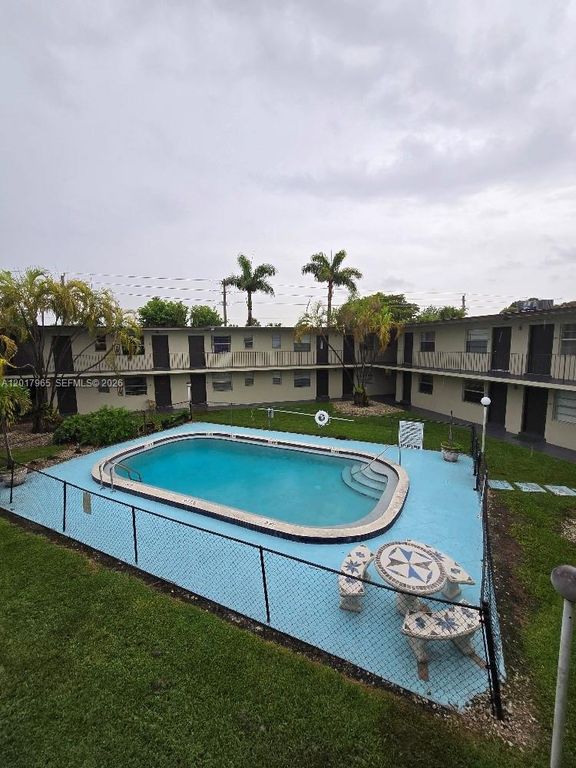 3901 SW 112th Avenue 38, Miami, FL 33165