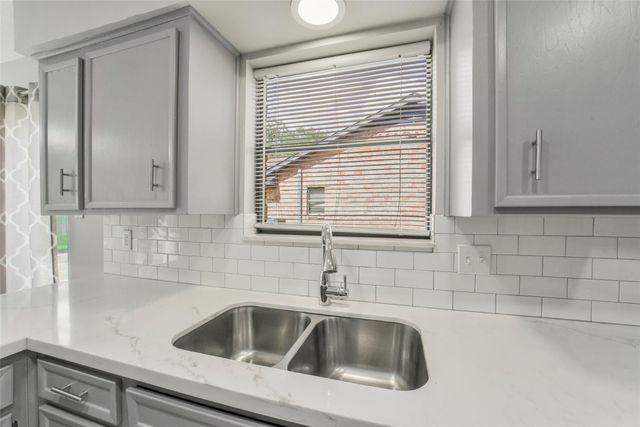 21323 Park Bluff Drive, Katy, TX 77450