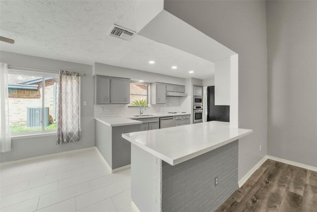 21323 Park Bluff Drive, Katy, TX 77450