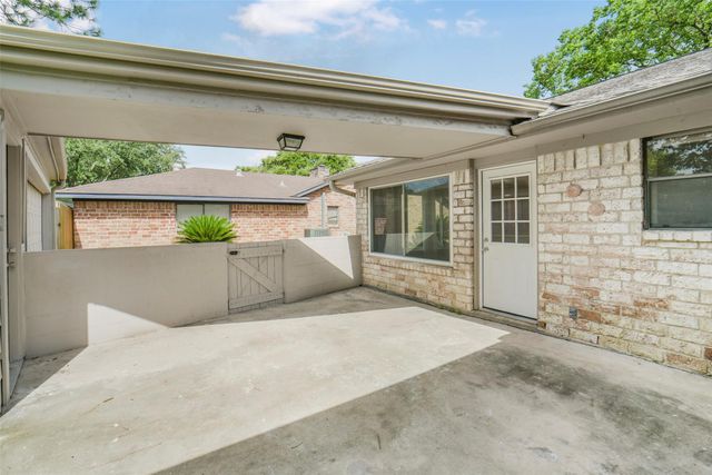 21323 Park Bluff Drive, Katy, TX 77450