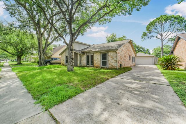 21323 Park Bluff Drive, Katy, TX 77450