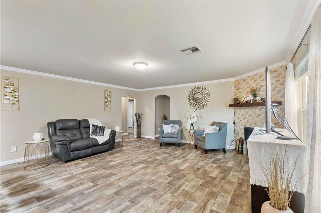 11031 Bauer Elm Street, Houston, TX 77044