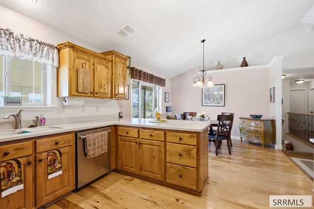 857 S Belle Arbor Drive, Idaho Falls, ID 83406
