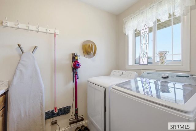 857 S Belle Arbor Drive, Idaho Falls, ID 83406