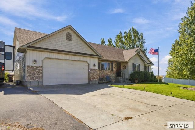 857 S Belle Arbor Drive, Idaho Falls, ID 83406