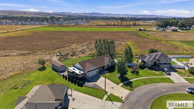 857 S Belle Arbor Drive, Idaho Falls, ID 83406