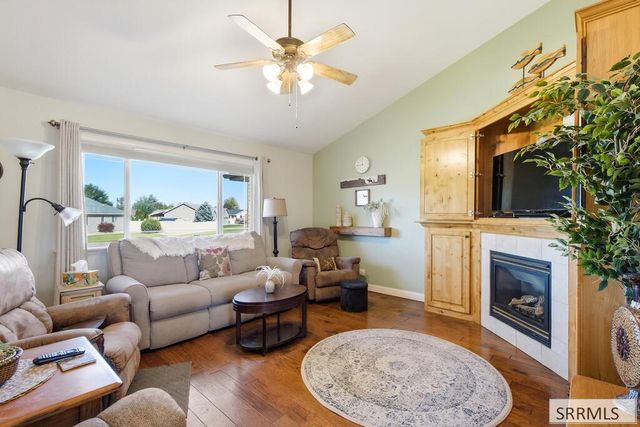 857 S Belle Arbor Drive, Idaho Falls, ID 83406