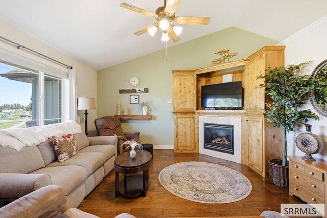 857 S Belle Arbor Drive, Idaho Falls, ID 83406