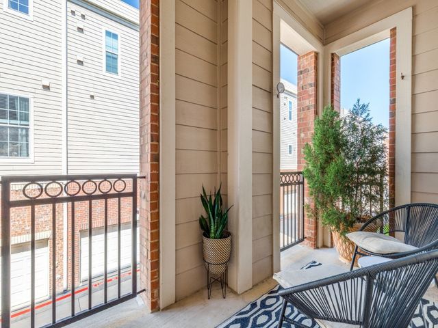 15741 Seabolt 28, Addison, TX 75001