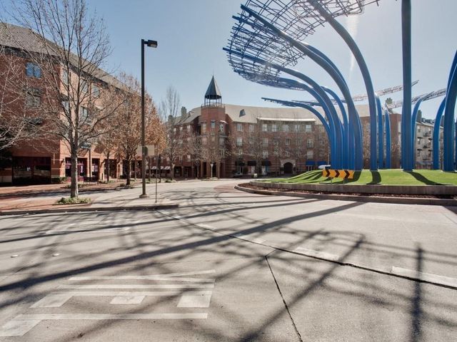 15741 Seabolt 28, Addison, TX 75001