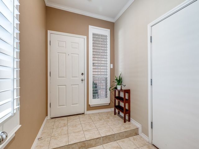 15741 Seabolt 28, Addison, TX 75001