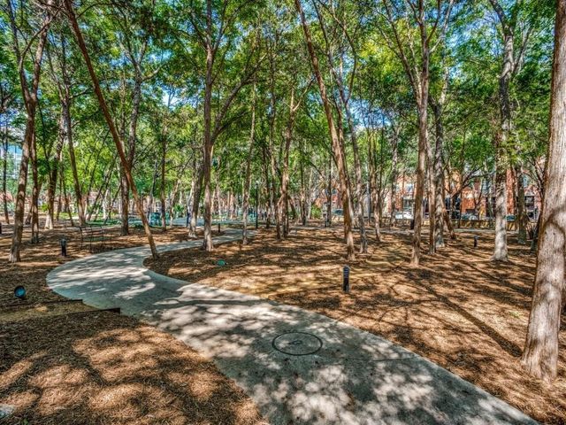 15741 Seabolt 28, Addison, TX 75001