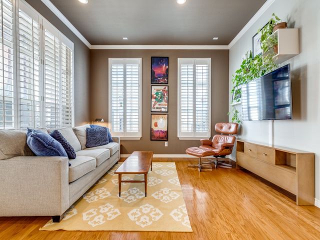 15741 Seabolt 28, Addison, TX 75001