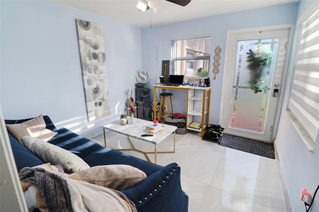 707 NE 15th Street, Fort Lauderdale, FL 33304