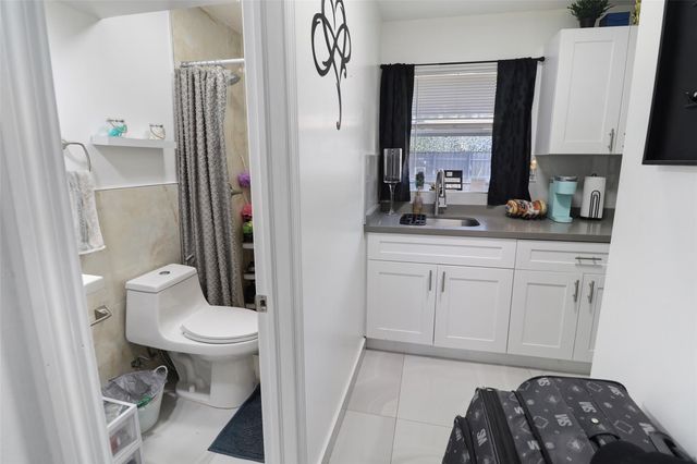 707 NE 15th Street, Fort Lauderdale, FL 33304