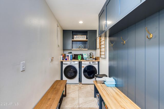 6713 E ALMERIA Road, Scottsdale, AZ 85257