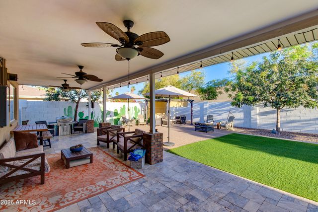 6713 E ALMERIA Road, Scottsdale, AZ 85257