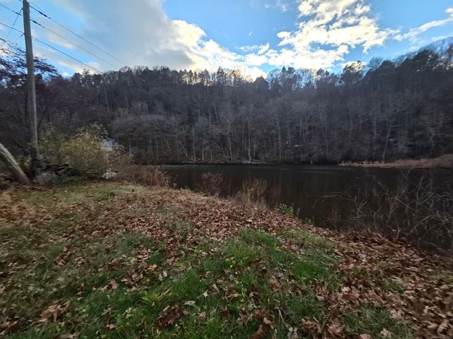 225 Manor Road, Southbury, CT 06488