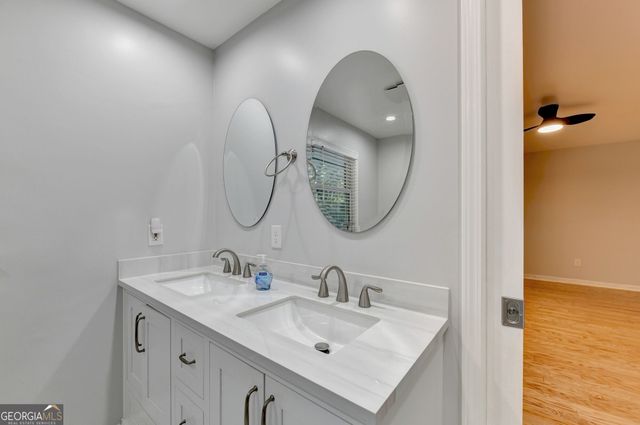 673 Steeple Chase Drive, Lawrenceville, GA 30044