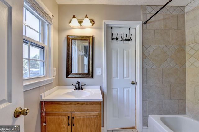 673 Steeple Chase Drive, Lawrenceville, GA 30044