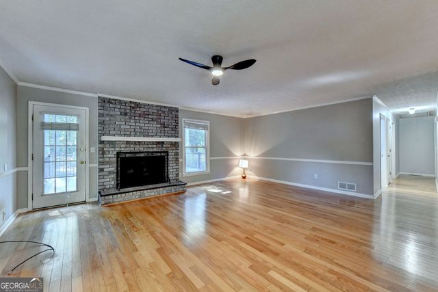 673 Steeple Chase Drive, Lawrenceville, GA 30044