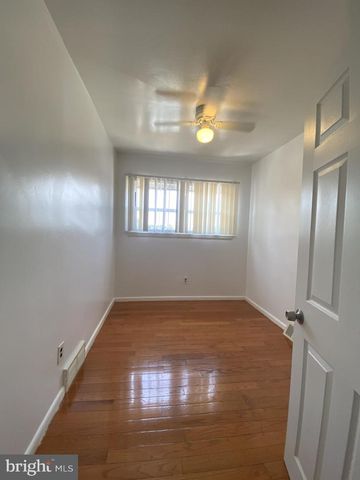 12673 BISCAYNE DR, Philadelphia, PA 19154