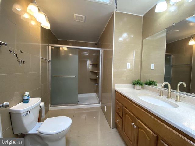 12673 BISCAYNE DR, Philadelphia, PA 19154