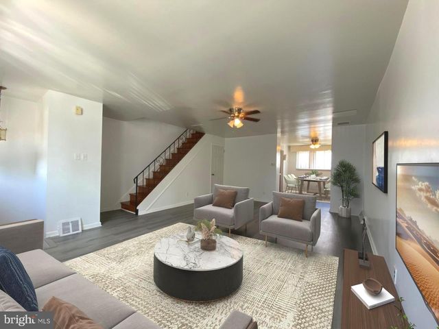 12673 BISCAYNE DR, Philadelphia, PA 19154