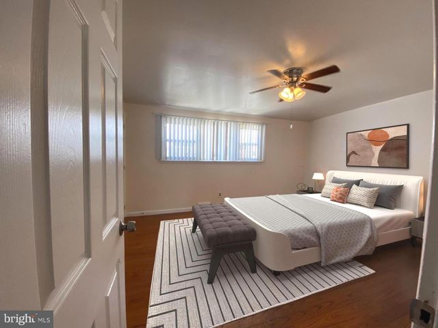 12673 BISCAYNE DR, Philadelphia, PA 19154