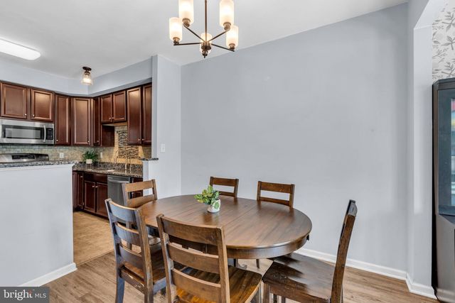 31 SUNDANCE DR, Hamilton, NJ 08619