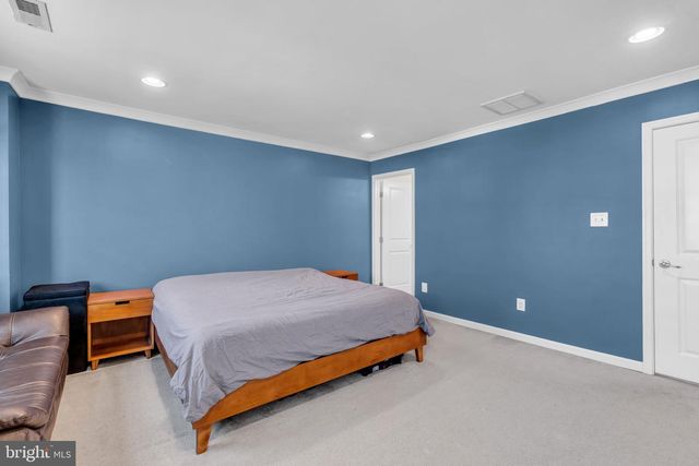31 SUNDANCE DR, Hamilton, NJ 08619