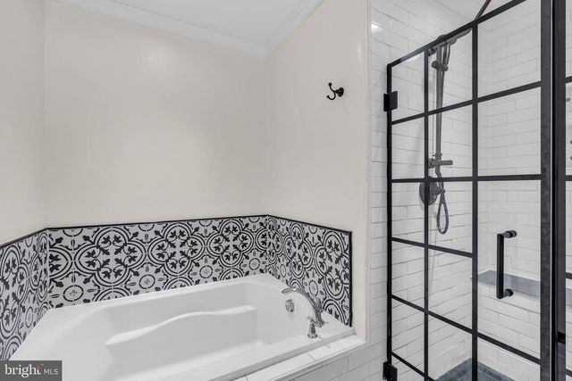 31 SUNDANCE DR, Hamilton, NJ 08619