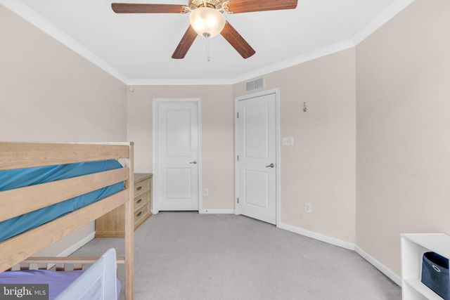 31 SUNDANCE DR, Hamilton, NJ 08619