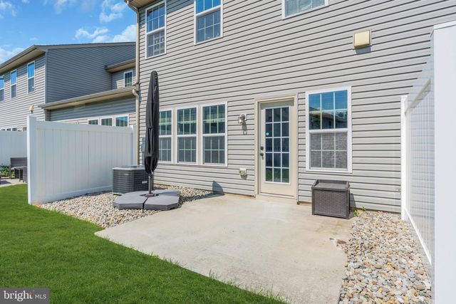 31 SUNDANCE DR, Hamilton, NJ 08619