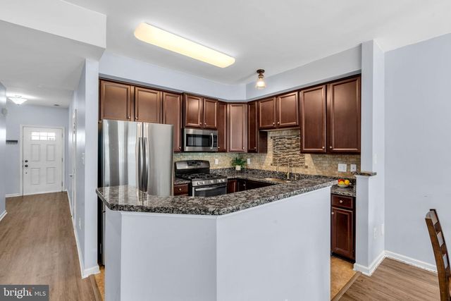 31 SUNDANCE DR, Hamilton, NJ 08619