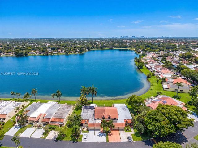19113 NW 64th Ct, Hialeah, FL 33015
