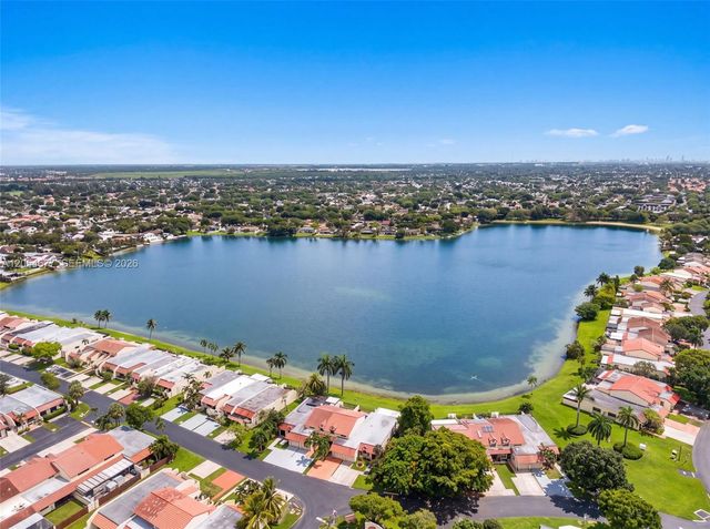 19113 NW 64th Ct, Hialeah, FL 33015
