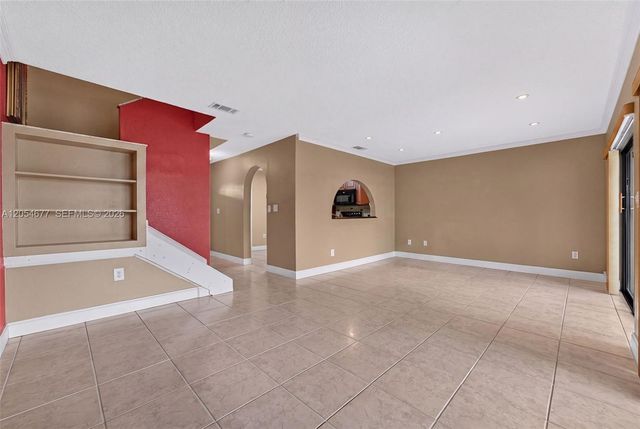 19113 NW 64th Ct, Hialeah, FL 33015