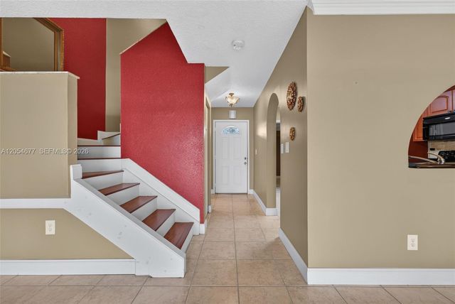 19113 NW 64th Ct, Hialeah, FL 33015
