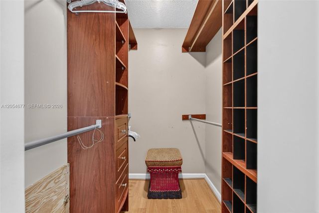 19113 NW 64th Ct, Hialeah, FL 33015